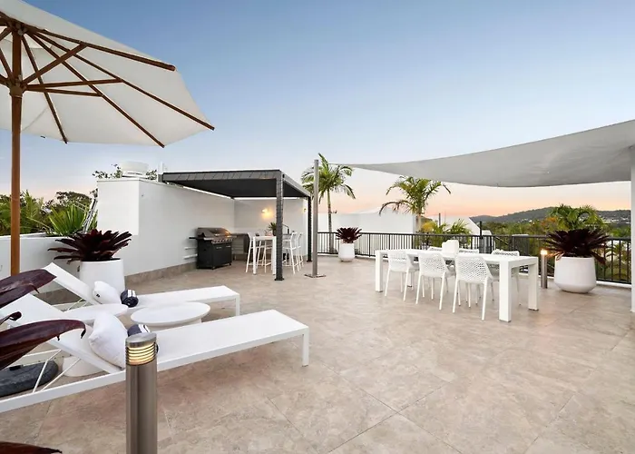 Penthouse With Private Roof Top Terrace- Noosa